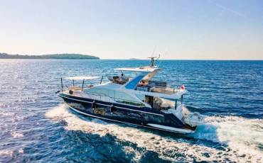 Azimut 60, Genesis