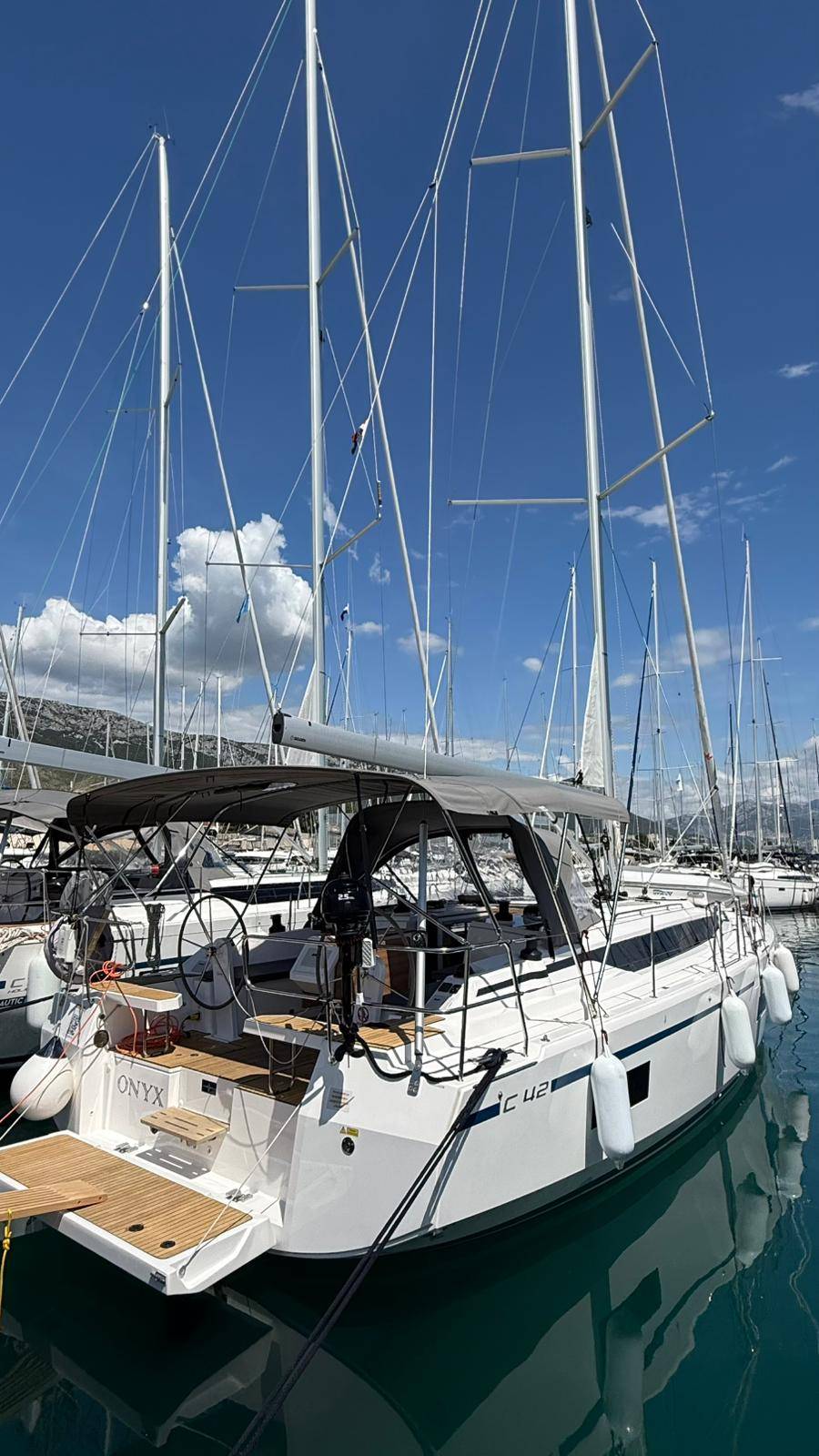 Bavaria C42 Onyx