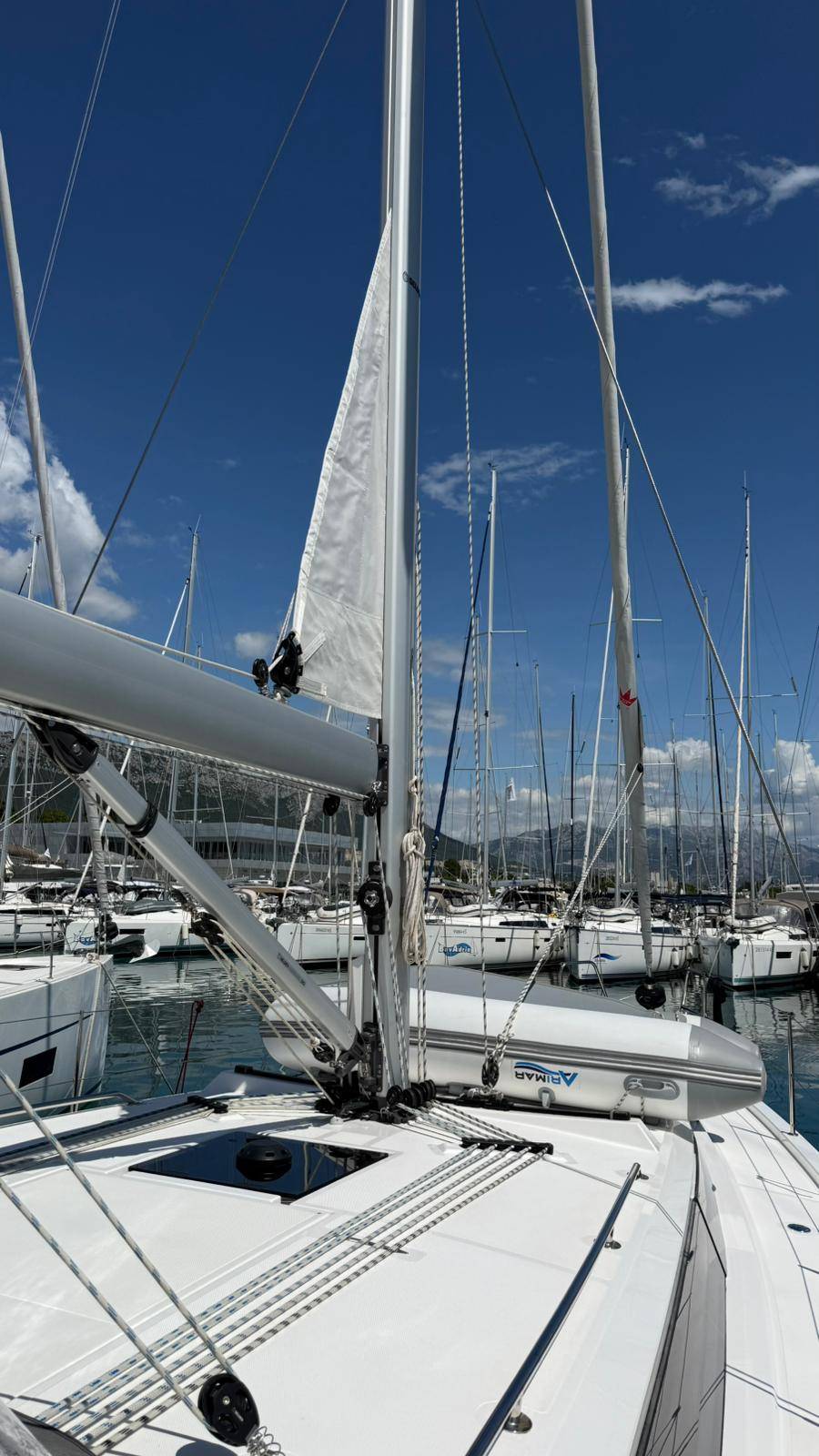Bavaria C42 Onyx