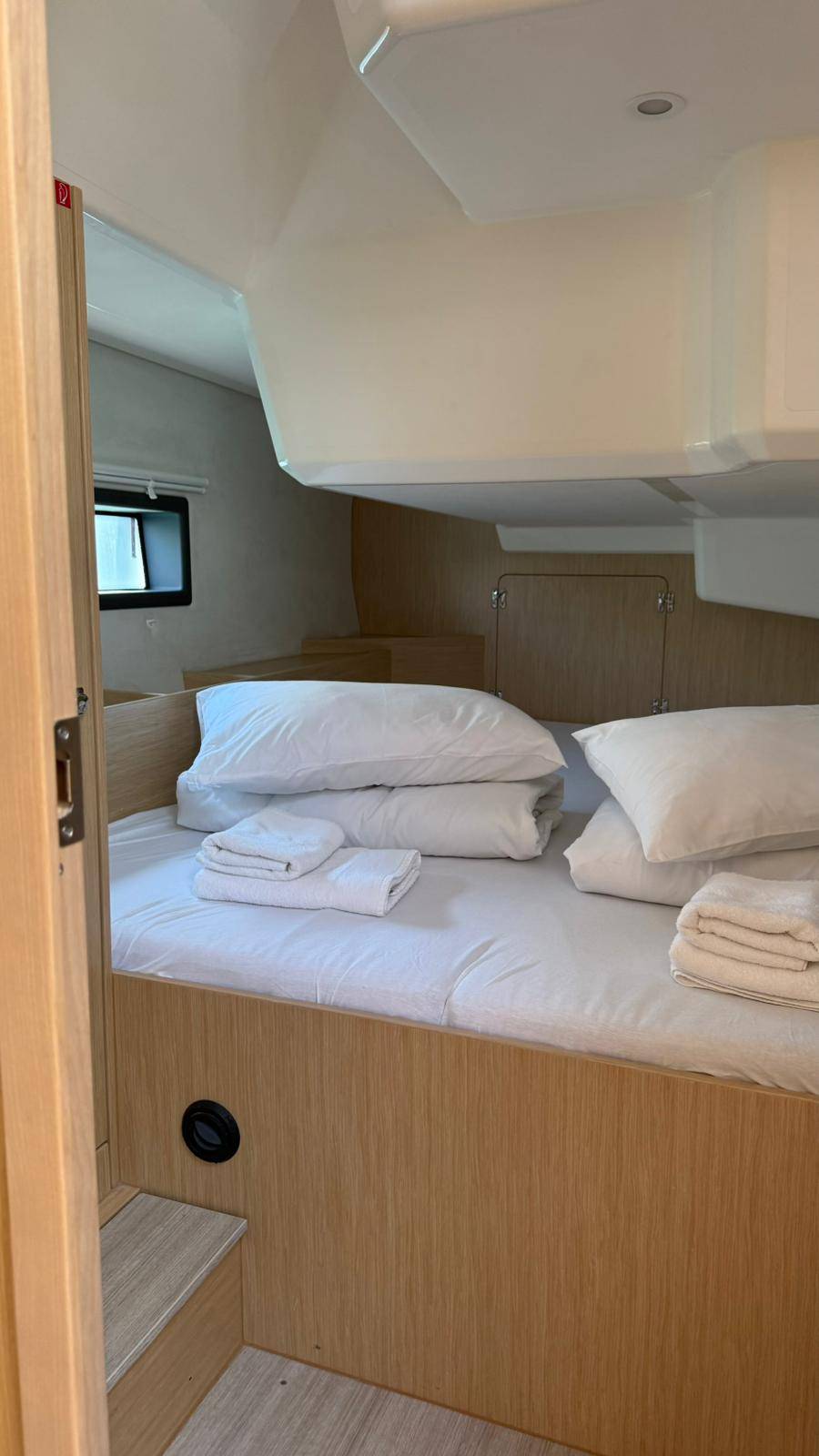 Bavaria C42 Onyx