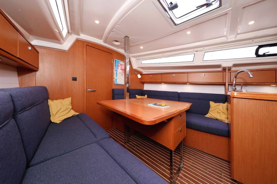 Bavaria Cruiser 33 Homeoffice