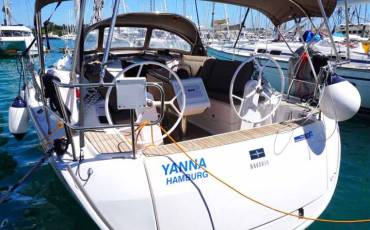 Bavaria Cruiser 34, 