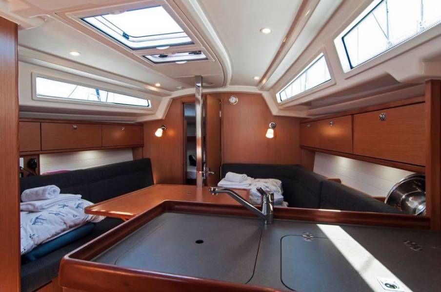 Bavaria Cruiser 34 Adria Tina