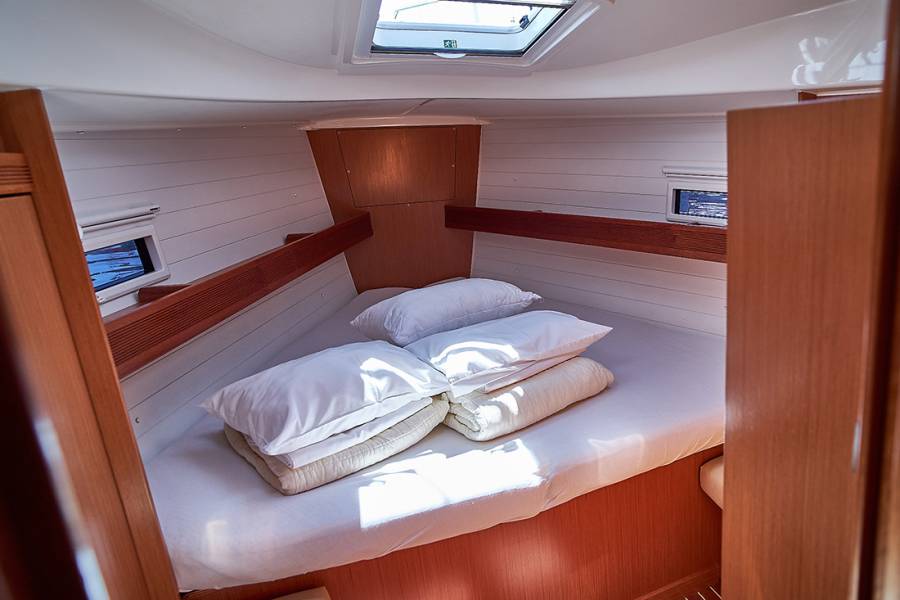 Bavaria Cruiser 36 White Pearl B