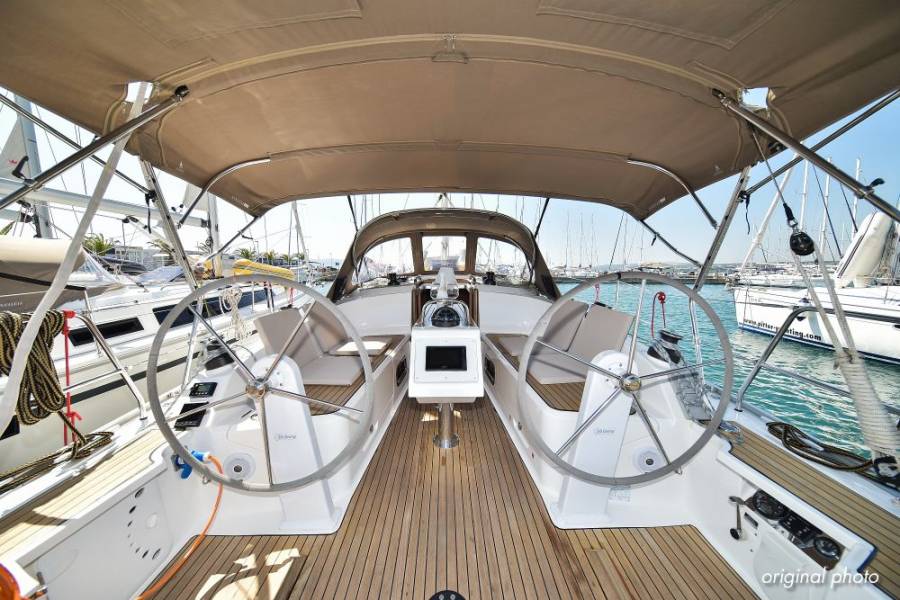 Bavaria Cruiser 37 Hang Loose