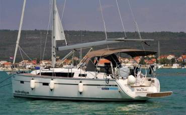 Bavaria Cruiser 37 White Pearl 