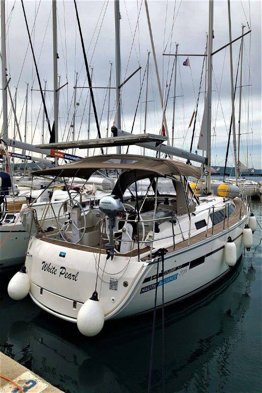 Bavaria Cruiser 37 White Pearl 