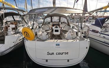 Bavaria Cruiser 37, Sun Course