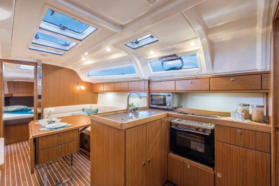 Bavaria Cruiser 37 Snelly