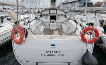 Bavaria Cruiser 46, Momo
