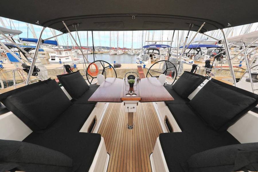 Bavaria Cruiser 46 Miss Monchy
