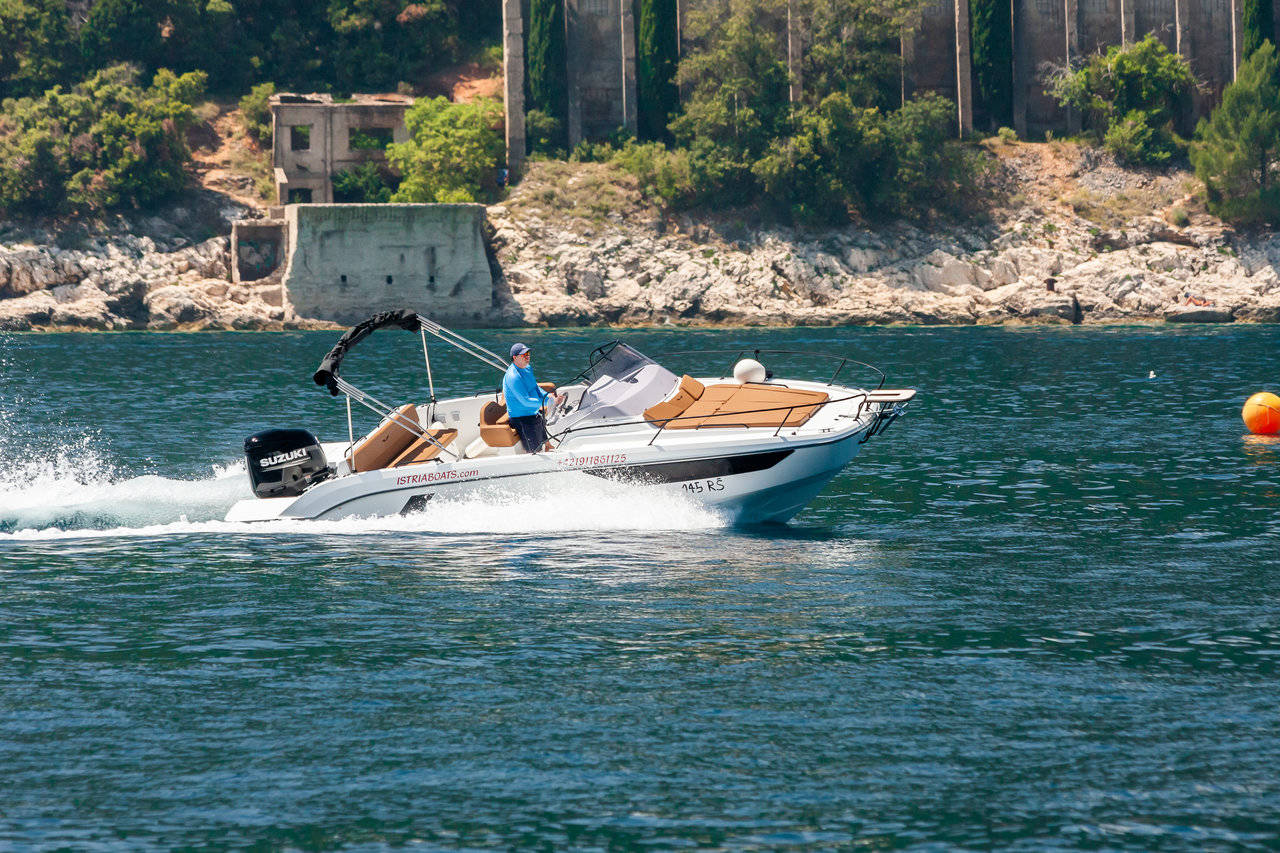 Beneteau Lucy