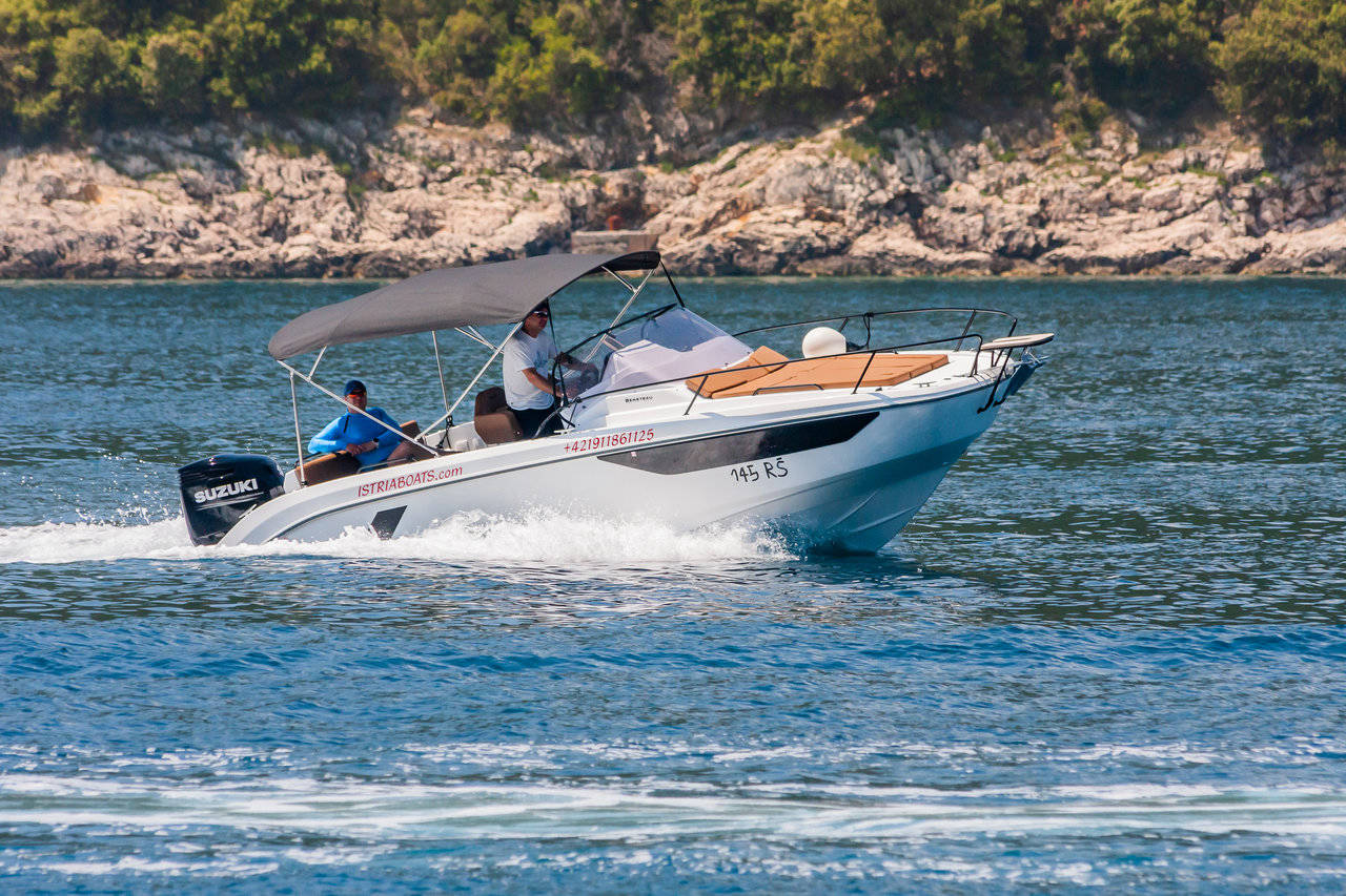 Beneteau Lucy