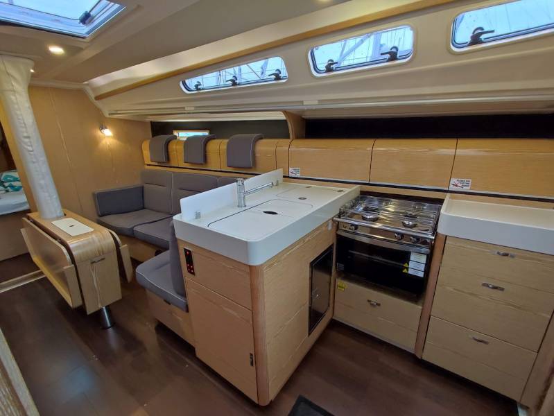 Dehler 38 Redshift