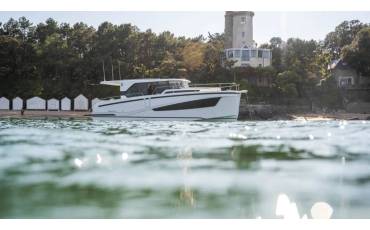 Delphia 10 Sedan, Summer Kiss