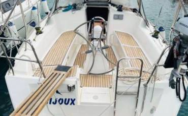 Dufour 325 GL, Bijoux