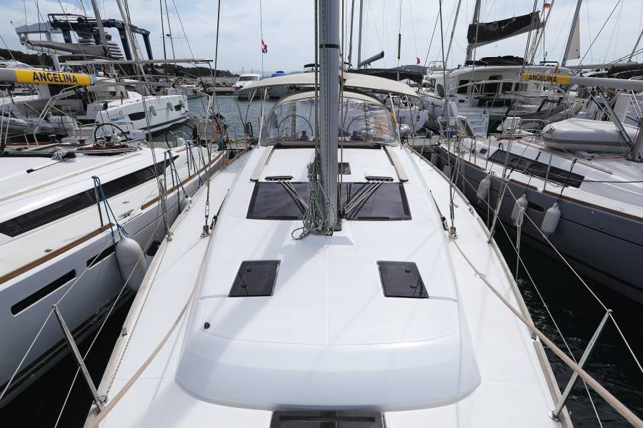 Dufour 412 GL Themisto