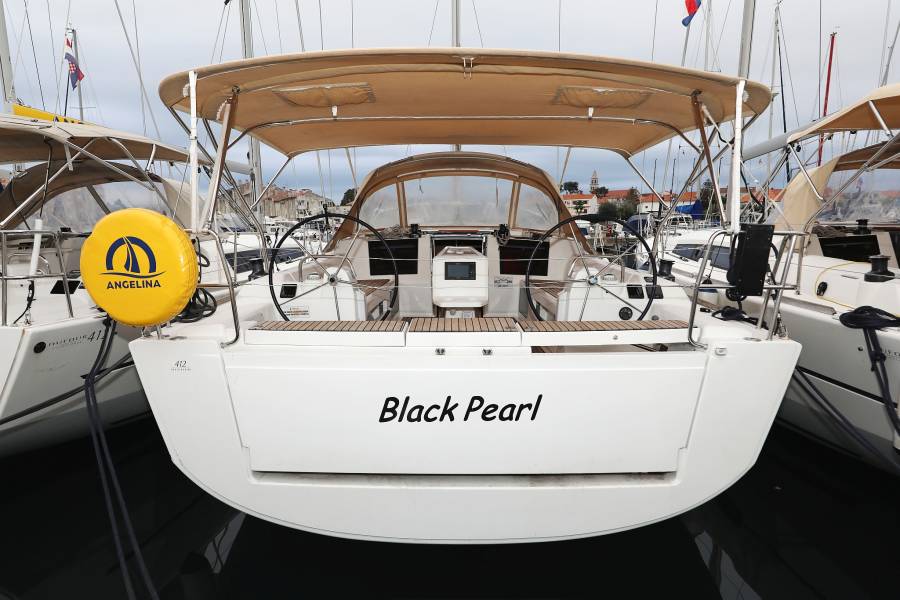 Dufour 412 GL, Black Pearl