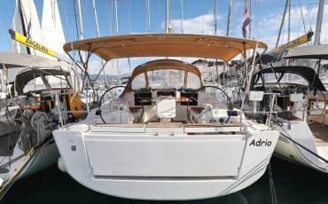 Dufour 412 GL, Adrio