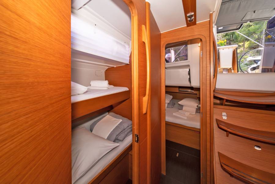 Dufour 430 First Love