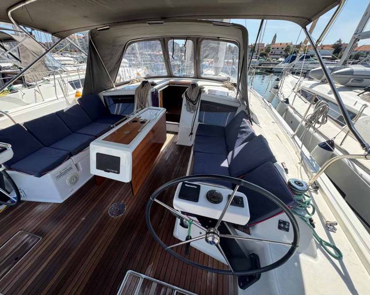 Dufour 430 Karla