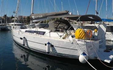 Dufour 460 GL, Petra