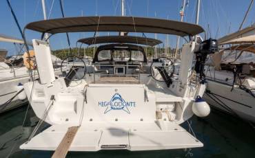 Dufour 470, MEGALODONTE