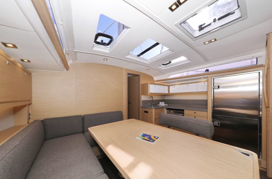 Dufour 470 Luisa