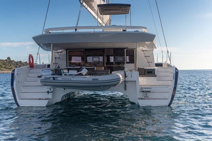 Dufour 48 Catamaran Var