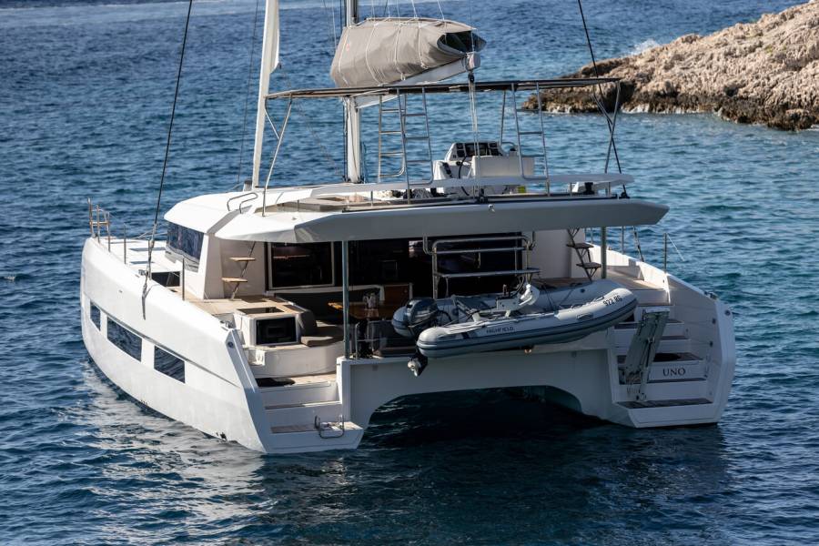 Dufour 48 Catamaran Bahia Serena