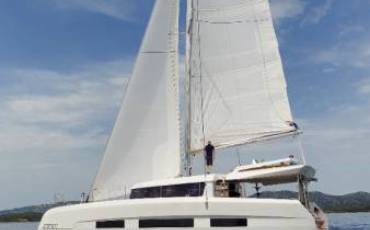 Dufour 48 Catamaran, Unicorn