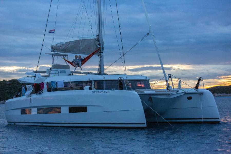 Dufour 48 Catamaran Seaven