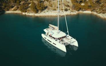 Dufour 48 Catamaran, Seaven