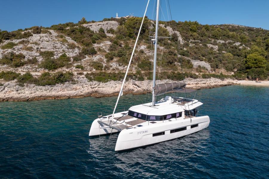 Dufour 48 Catamaran Clo