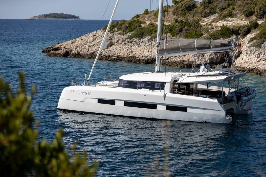 Dufour 48 Catamaran Clo