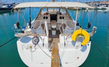 Elan 444 Impression, Beauty As