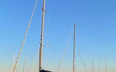 Elan 45, Morning light