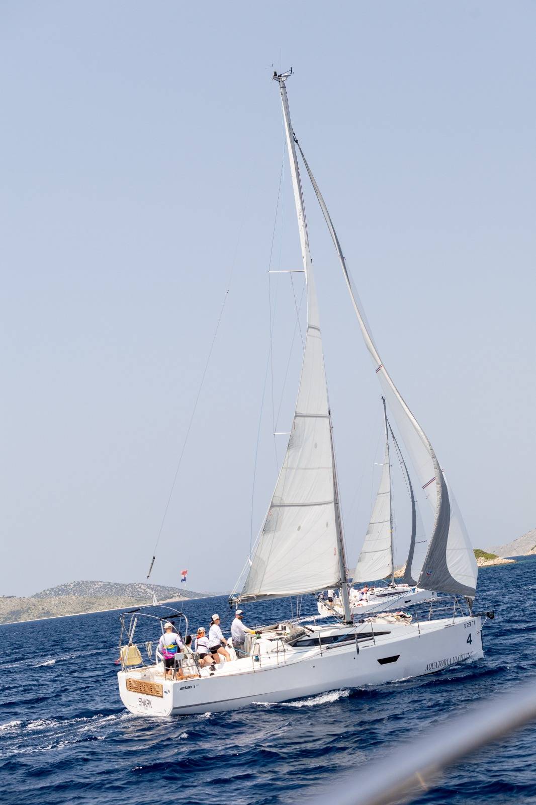 Elan E4 Shark