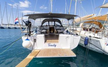 Elan Impression 45, Trinity