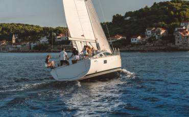 Elan Impression 45.1, Triton