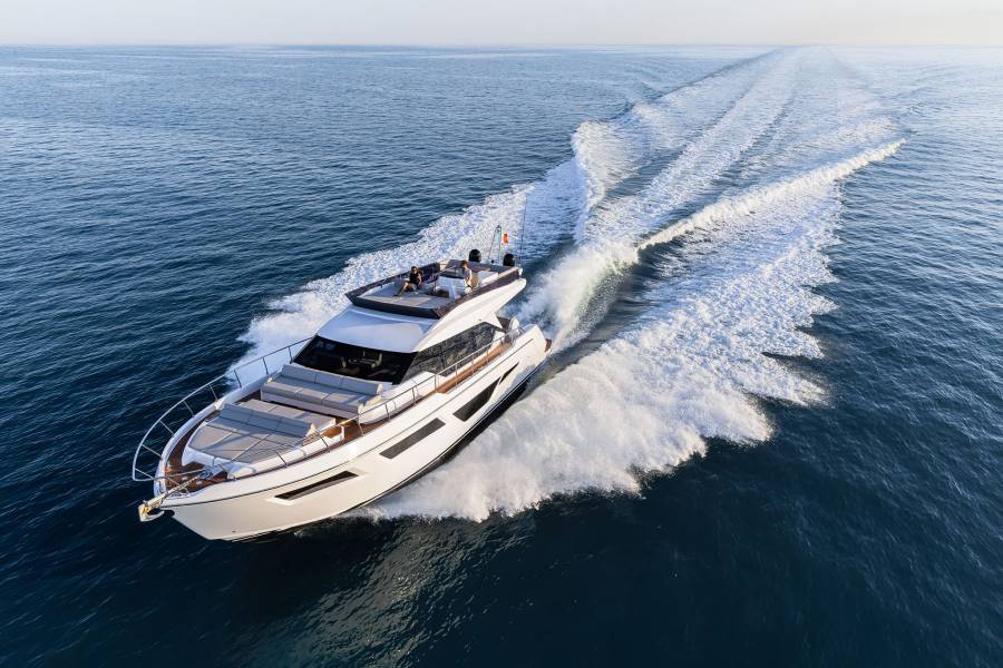Ferretti Yachts 580 Daeni