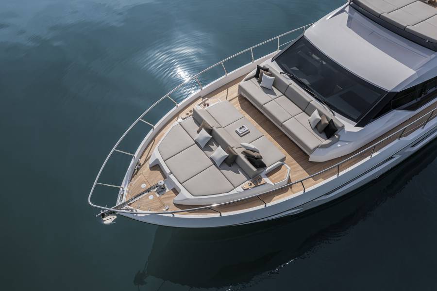 Ferretti Yachts 580 Daeni