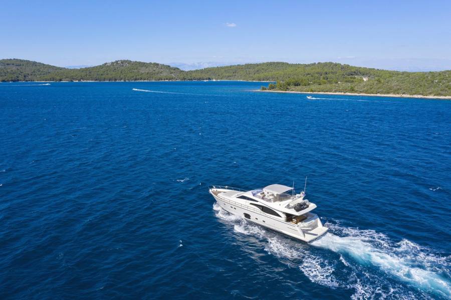 Ferretti Yachts 681 Dominique