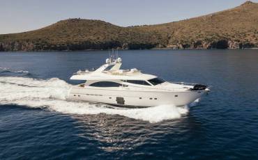 Ferretti Yachts 830, Lidia