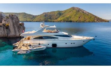 Ferretti Yachts 830, Cipriana