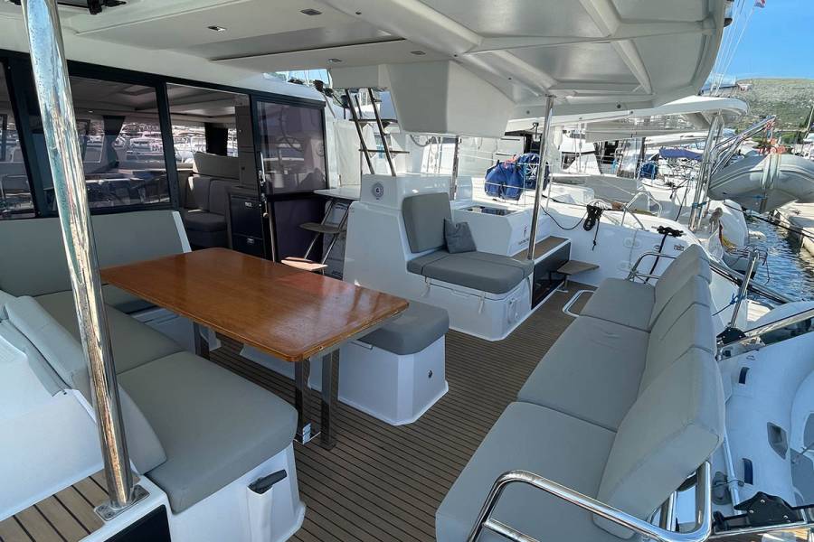 Fountaine Pajot Astrea 42 Barramundi III