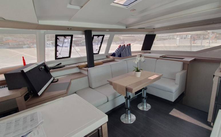 Fountaine Pajot Astrea 42 Crazy Diamond