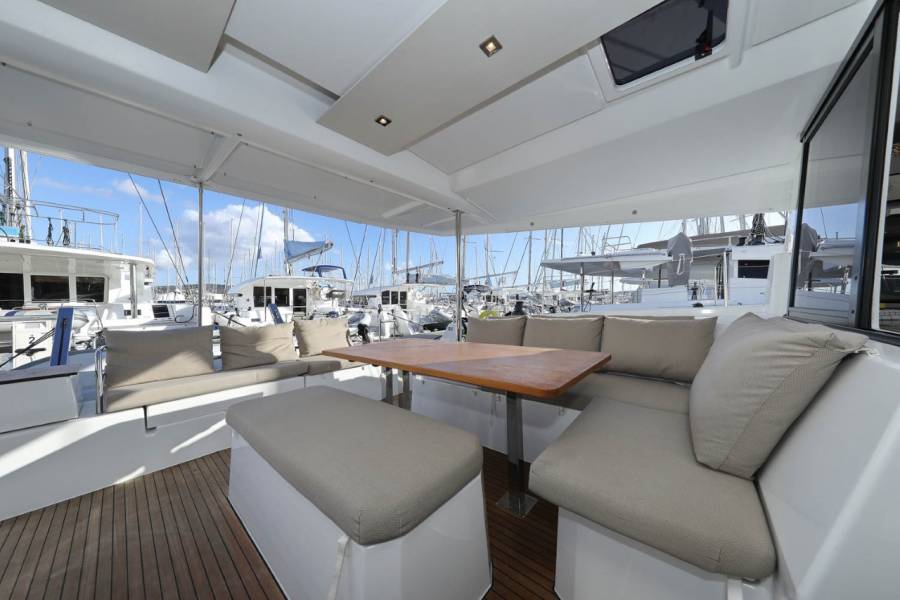 Fountaine Pajot Astrea 42 Ocean Runner