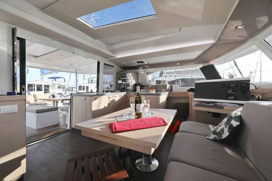 Fountaine Pajot Astrea 42 Ocean Runner