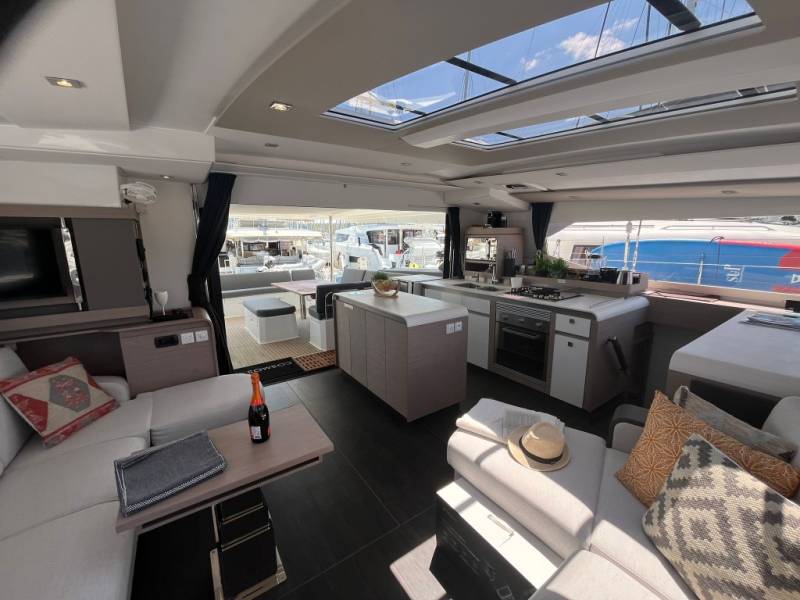 Fountaine Pajot Aura 51 Cosmos